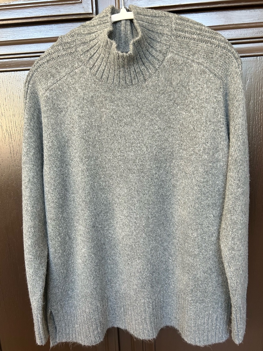 LOFT pullover sweater Size Medium
